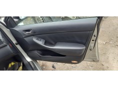 Recambio de juego asientos completo para toyota avensis wagon (t25) 2.0 d-cat referencia OEM IAM   