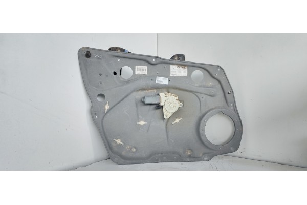 Recambio de elevalunas delantero izquierdo para mercedes-benz clase a (w169) 2.0 cdi cat referencia OEM IAM A1697202779  
