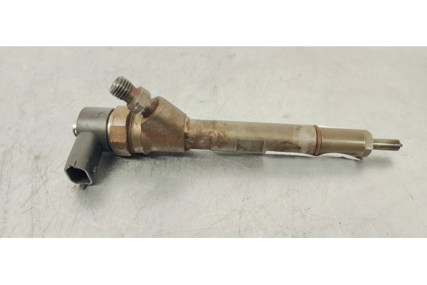 Recambio de inyector para chrysler voyager (rg) referencia OEM IAM 0445110059  