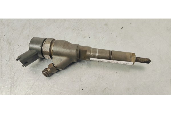 Recambio de inyector para peugeot 307 (s1) xr clim referencia OEM IAM 0445110076  