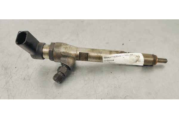 Recambio de inyector para renault scenic ii 1.5dci 105 referencia OEM IAM 8200380253  