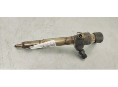 Recambio de inyector para renault scenic ii 1.5dci 105 referencia OEM IAM 8200380253  