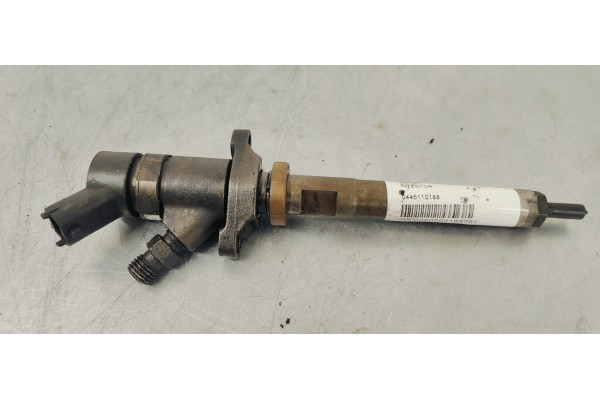 Recambio de inyector para citroen c4 berlina vtr plus referencia OEM IAM 0445110188  
