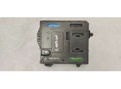 CAJA RELES / FUSIBLES 284B12041R 