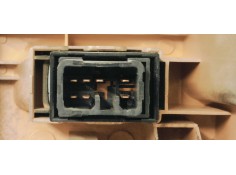 Recambio de mando elevalunas trasero izquierdo para kia sorento 2.5 crdi ex referencia OEM IAM 4785201110  