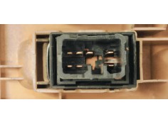 Recambio de mando elevalunas trasero derecho para kia sorento 2.5 crdi ex referencia OEM IAM 4785251110  