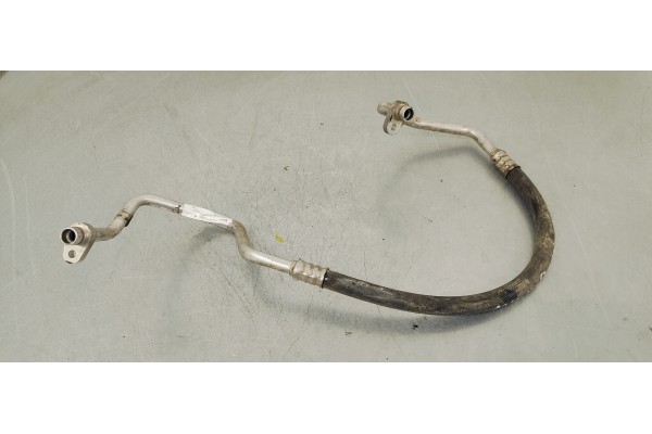 Recambio de tubos aire acondicionado para renault clio iii 1.5dci 85 referencia OEM IAM 8200320799  
