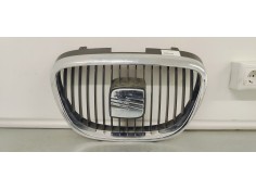 REJILLA DELANTERA 5P0853654 