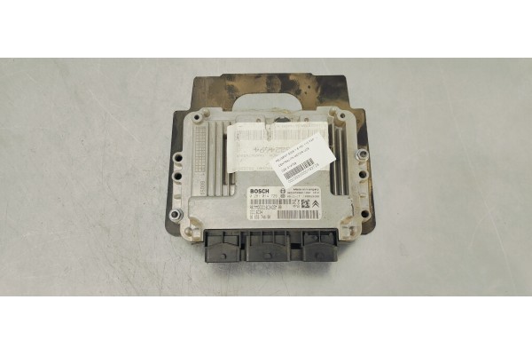 Recambio de centralita motor uce para peugeot 5008 1.6 hdi 110 fap referencia OEM IAM 0281014729  