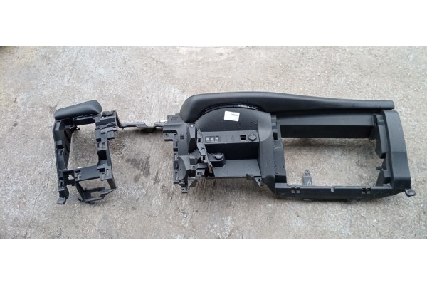 Recambio de salpicadero para toyota rav 4 referencia OEM IAM   