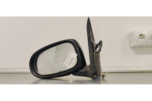 Recambio de retrovisor izquierdo para nissan almera tino (v10m) básico referencia OEM IAM E11015541  