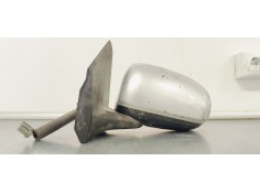 Recambio de retrovisor izquierdo para nissan almera tino (v10m) básico referencia OEM IAM E11015541  