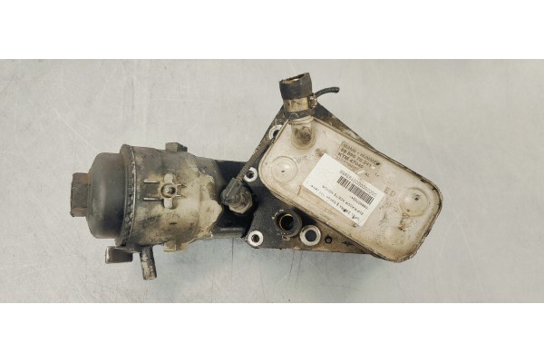 Recambio de enfriador aceite motor para opel zafira b edition ´´111 jahre´´ referencia OEM IAM 5989070241  