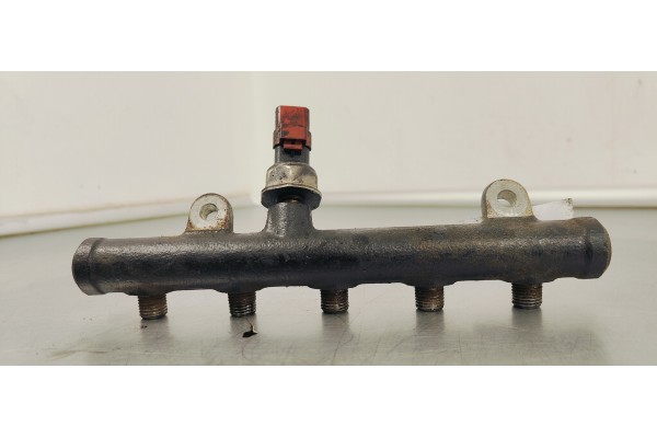 Recambio de rampa inyectora para peugeot 407 st sport referencia OEM IAM 9654726280  