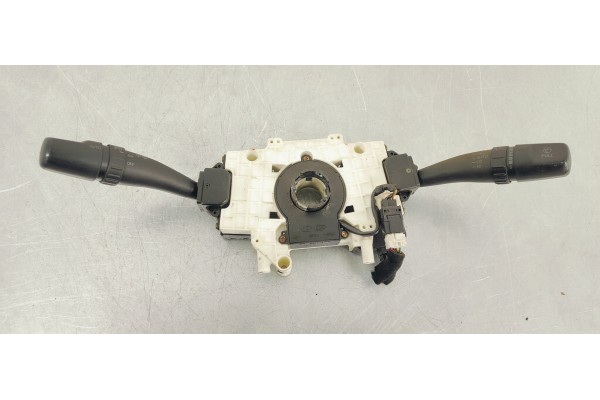 Recambio de mando multifuncion para kia opirus referencia OEM IAM GH356  