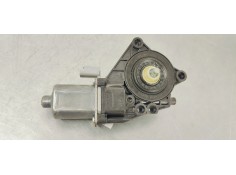 Recambio de motor elevalunas delantero derecho para hyundai i30 1.6 crdi 115 referencia OEM IAM 824602R000  