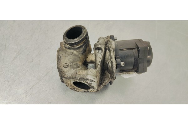 Recambio de valvula egr para ford focus c-max (cap) 1.6 tdci cat referencia OEM IAM 215983373  