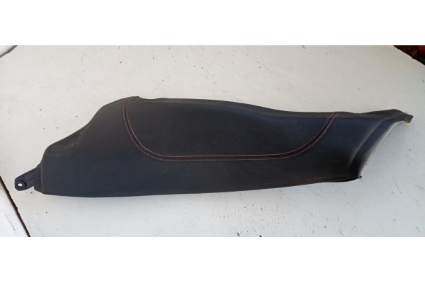 Recambio de moldura para jaguar f-pace 2.0 diesel cat referencia OEM IAM L0452155  