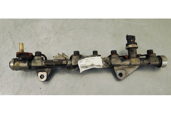 Recambio de rampa inyectora para renault scenic ii emotion referencia OEM IAM 0445214113  