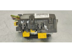 Recambio de caja reles / fusibles para peugeot 308 sw 1.6 hdi 120 fap referencia OEM IAM 9806192580  
