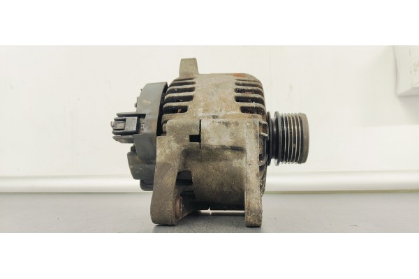 Recambio de alternador para renault scenic ii 1.5dci 105 referencia OEM IAM 8200410681B  