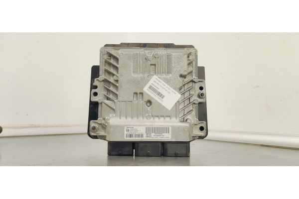 Recambio de centralita motor uce para peugeot 5008 1.6 hdi 115 fap referencia OEM IAM 9800268980  
