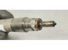 Recambio de inyector para renault megane i classic (la0) 1.9 dti rn (laon) referencia OEM IAM 7700112883  