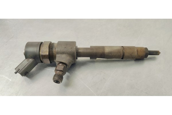 Recambio de inyector para opel vectra c berlina comfort referencia OEM IAM 0445110165  