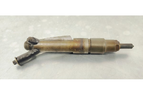 Recambio de inyector para volkswagen golf iv berlina (1j1) 1.9 tdi referencia OEM IAM 028130201T  