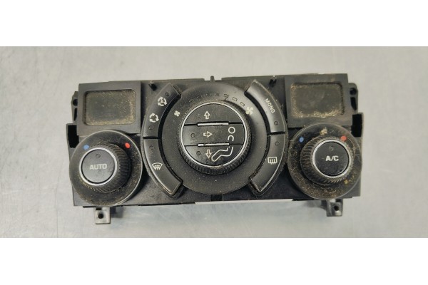 Recambio de mando climatizador para peugeot 3008 1.6hdi 115 fap referencia OEM IAM 96738322XT  