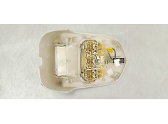 Recambio de luz interior para peugeot 3008 1.6 hdi 112 fap referencia OEM IAM 9681370177  