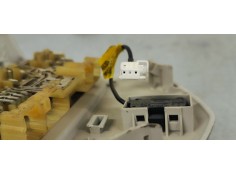 Recambio de luz interior para peugeot 3008 1.6 hdi 112 fap referencia OEM IAM 9681370177  
