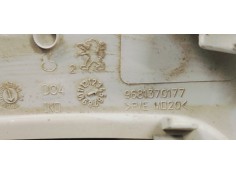 Recambio de luz interior para peugeot 3008 1.6 hdi 112 fap referencia OEM IAM 9681370177  