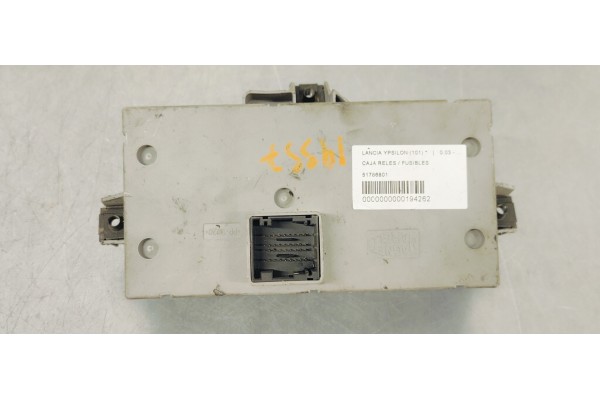 Recambio de caja reles / fusibles para lancia ypsilon (101) referencia OEM IAM 51786801  