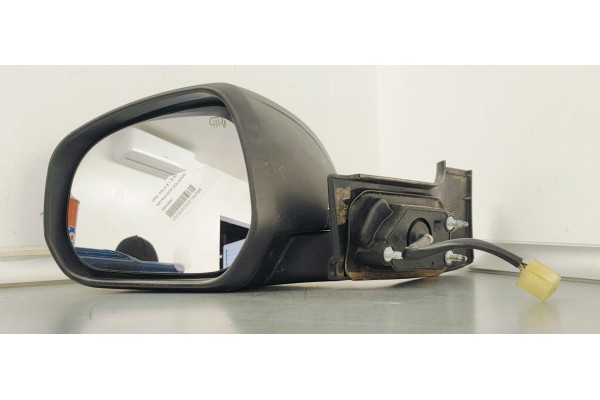 Recambio de retrovisor izquierdo para opel agila b 1.2i 85 referencia OEM IAM E8024541  