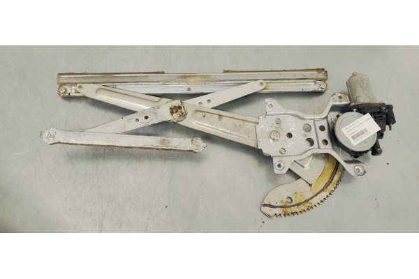 Recambio de elevalunas delantero izquierdo para opel agila b 1.2i 85 referencia OEM IAM 8353063J00  