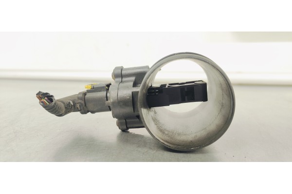 Recambio de caudalimetro para opel meriva b referencia OEM IAM 13307079  