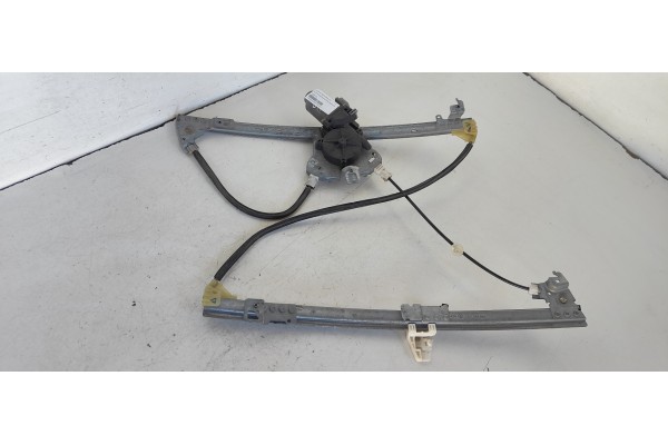 Recambio de elevalunas delantero derecho para citroen xsara berlina 1.4 referencia OEM IAM 400679T3 400679T3 