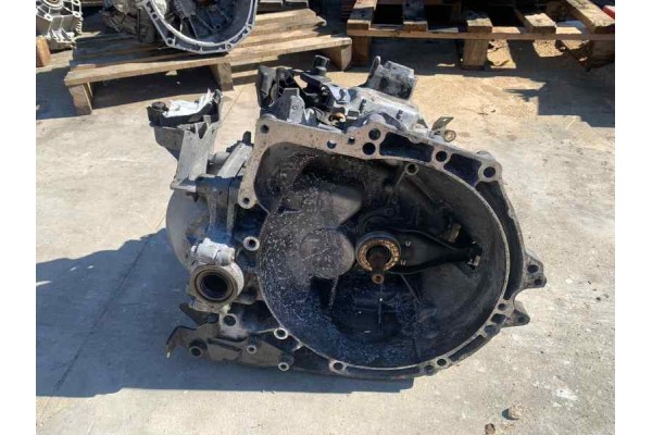 Recambio de caja cambios para peugeot 308 sw 1.6 hdi 120 fap referencia OEM IAM 20MB41  
