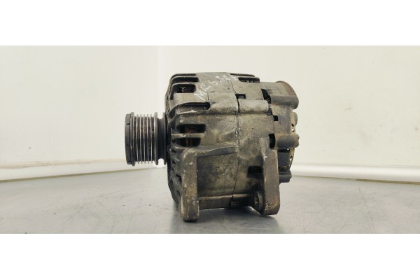 Recambio de alternador para renault megane iii berlina 5 p 1.5dci 110 fap referencia OEM IAM   
