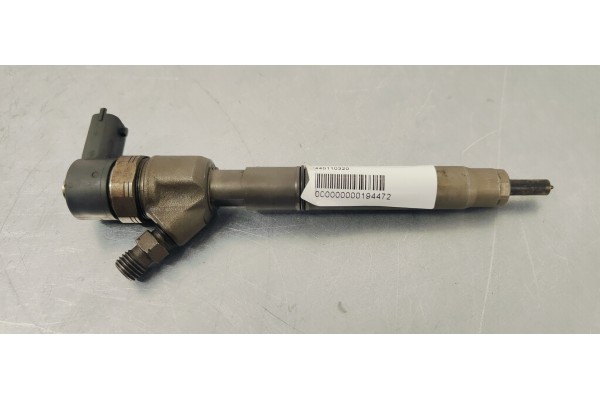 Recambio de inyector para hyundai i30 1.6 crdi 115 referencia OEM IAM 0445110320  