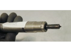 Recambio de inyector para hyundai i30 1.6 crdi 115 referencia OEM IAM 0445110320  