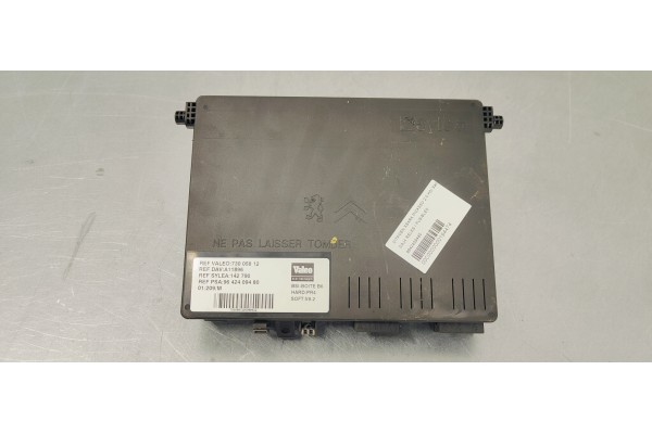 Recambio de caja reles / fusibles para citroen xsara picasso 2.0 hdi satisfaction referencia OEM IAM 9642409480  
