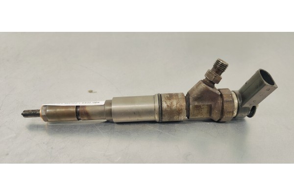 Recambio de inyector para bmw serie 7 (e65/e66) 3.0d 220 [730] referencia OEM IAM 0445110131  