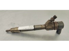 Recambio de inyector para hyundai i30 1.6 crdi 115 referencia OEM IAM 0445110320  