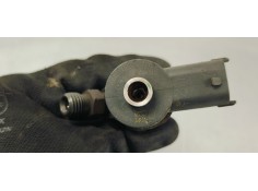 Recambio de inyector para hyundai i30 1.6 crdi 115 referencia OEM IAM 0445110320  