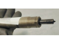 Recambio de inyector para hyundai i30 1.6 crdi 115 referencia OEM IAM 0445110320  