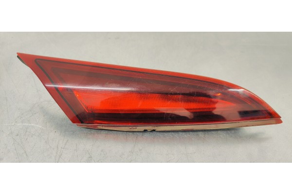 Recambio de piloto trasero izquierdo interior para opel insignia berlina 1.6 cdti 136 fap referencia OEM IAM 39024219  