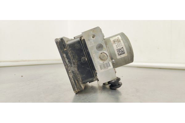 Recambio de abs para opel insignia berlina 1.6 cdti 136 fap referencia OEM IAM 23321781  