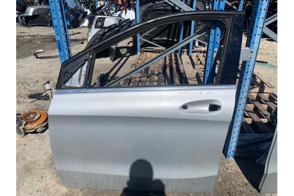 Recambio de puerta delantera izquierda para mercedes-benz clase b (w246) referencia OEM IAM   